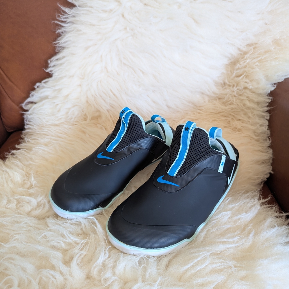 Nike Zoom Pulse Nursing All Day  Slip-On Sneakers